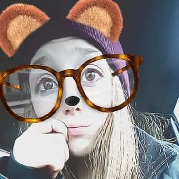 Meet your Posher, Kiona - Picture 1 of 1